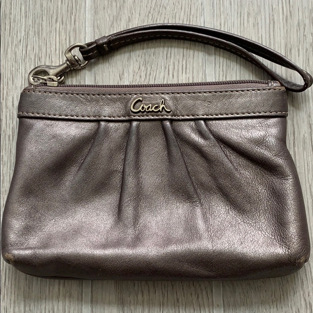 Coach | wristlet